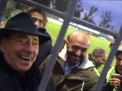 Berlusconi: “Os dejo que me tengo que ir de putas”