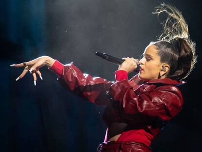 Rosalía durante su actuación este jueves en el O2 Academy Brixton de Londres. En vídeo, el vídeo resumen del año Youtube Rewind 2019.