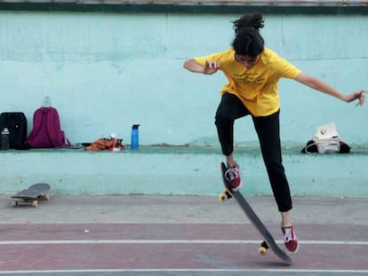 Zaîna Amous, de 16 años, es patinadora en Ramala.