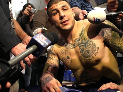 Aaron Hernandez después de jugar un partido con los New England Patriots en 2012, un año antes de ser detenido. En vídeo, tráiler de 'La mente de un asesino: Aaron Hernández'.