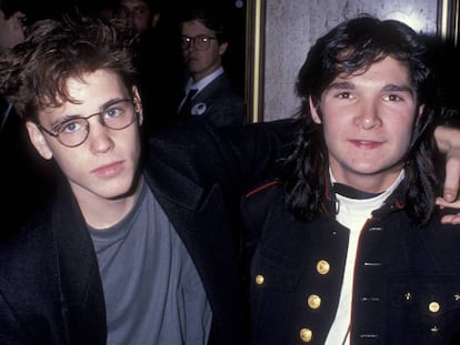 Corey Haim y Corey Feldman en una foto de archivo. En vídeo, tráiler del documental '(my) TRUTH: The Rape Of 2 Corey's'.