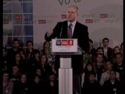 El presidente de la Junta de Andalucía y el PSOE cerró anoche la campaña de su partido a favor del "sí" en la localidad gaditana de Jerez de la Frontera, ante algo más de mil personas.