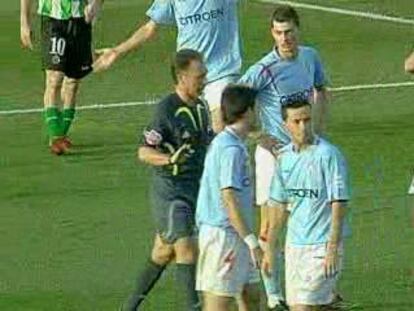 Penalty cometido por Iriney sobre Juanjo que transforma Crstian Álvarez. El racinguista llevaba solo dos minutos sobre el terreno de juego.