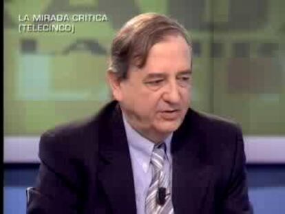 Considera que con la prisión atenuada a De Juana "el Gobierno ha quitado un leño al fuego"