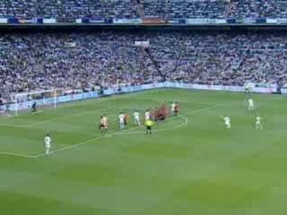 Gran victoria del Real Madrid que le otorga una más que sufrida Liga. El conjunto blanco ganó como acostumbra en los últimos partidos ya que tuvo que remontar un resultado adverso.