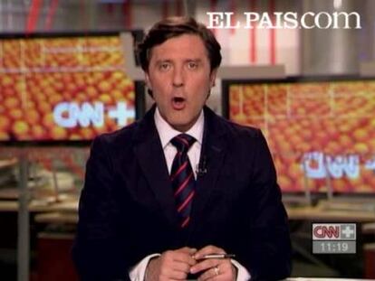 Algo impactó en el estudio de la cadena de televisión WLS de Chicago mientras se hacía una conexión en directo