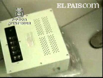 La policía ha encontrado cocaína oculta en unas televisiones, que venían en un contenedor desde Velezuela y con destino Valencia. También en la capital valenciana y en contenedores la policía ha encontrado droga camuflada, pero en este caso en la tapicería de unos sillones.