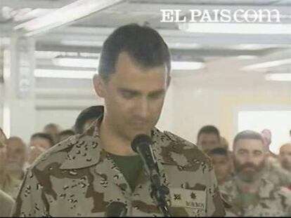 El Príncipe de Asturias dijo que como heredero de la Corona y como militar se siente "más unido que nunca" a las tropas españolas, tras visitar a los casi 800 soldados que participan en misiones de paz en Afganistán y en Kirguizistán.