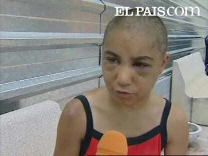 Los Mossos d'Esquadra han detenido a cinco personas de un mismo clan familiar acusadas de retener por la fuerza durante dos meses en Centelles (Barcelona) a una chica de 19 años a la que agredieron y supuestamente también violaron como venganza por haber roto con su novio.