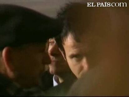 Iñaki Errazkin, de ANV, ha sido expulsado de la alcaldía de Azpeitia (Guipúzcoa) al prosperar una moción de censura presentada por el PNV y apoyada por uno de los dos concejales de EA. El peneuvista Julián Eizmendi toma el mando del ayuntamiento