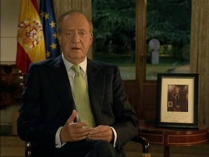 Don Juan Carlos pide la suma de voluntades para salir de la crisis y "liderazgo responsable" al Gobierno y los agentes sociales