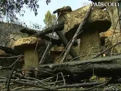 El incendio que desde ayer afecta al municipio de Lobios, en Orense, ya está controlado. El fuego, que comenzó sobre las 14.05 horas del domingo, ha arrasado una superficie de unas 100 hectáreas de una zona próxima al parque natural de la sierra de O Xurés.