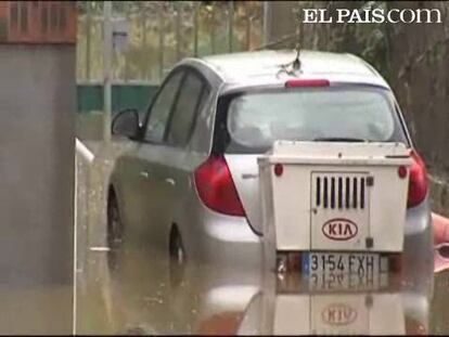 Un vecino de Irún de 76 años permanece desaparecido desde este domingo tras ser arrastrado por el agua de una regata que atraviesa el barrio de Ventas de la población.