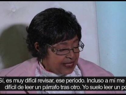 Winnie Mandela saca su diario carcelario tras 40 años perdido
