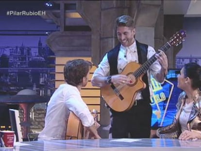 Sergio Ramos le canta a Pilar Rubio