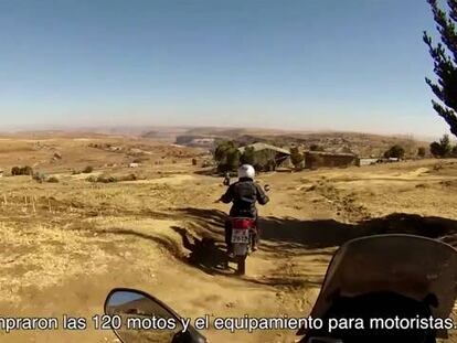 La salud llega en moto al África profunda