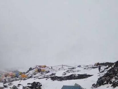 Así fue la avalancha en el Everest