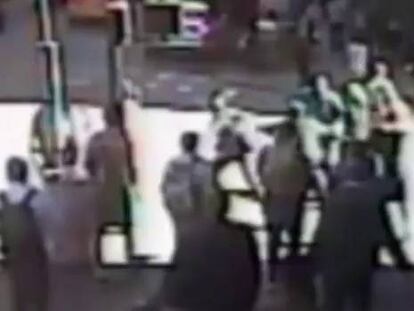 Abatido a tiros un hombre que atacaba con un martillo en Nueva York