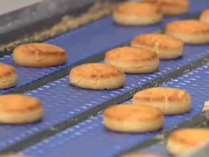 Estepa, a 40º, empieza a hornear polvorones para las fiestas navideñas