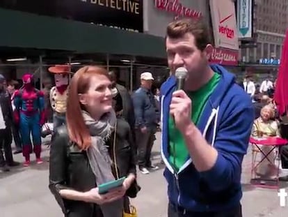 Julianne Moore actúa en las calles de Nueva York por un dólar