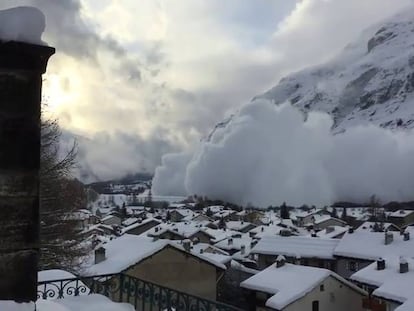 Avalanche espetacular nos Alpes