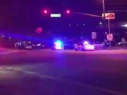 Uma televisão local de Orlando grava o momento do atentado