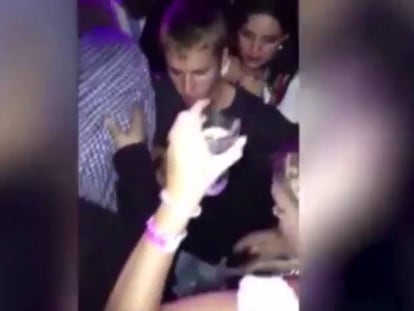 Justin Bieber recibe un puñetazo en la cara en un ‘pub’ de Alemania