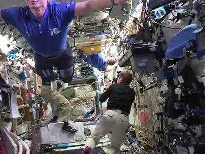 El ‘mannequin challenge’ más difícil: sin gravedad a 400 kilómetros de la Tierra