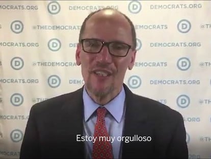 Los demócratas eligen a un hispano del establishment para que los lidere en la era Trump