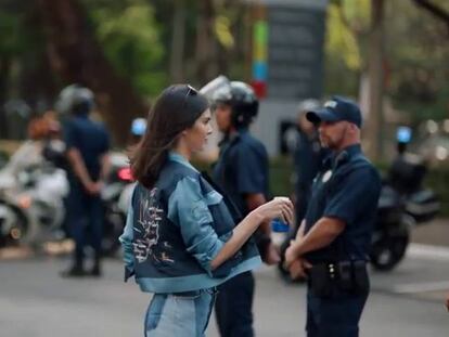 Kendall Jenner en el anuncio de Pepsi