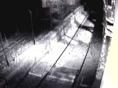 Captura de la cámara de seguridad de la estación de tren junto a la que jugaba Lucía.