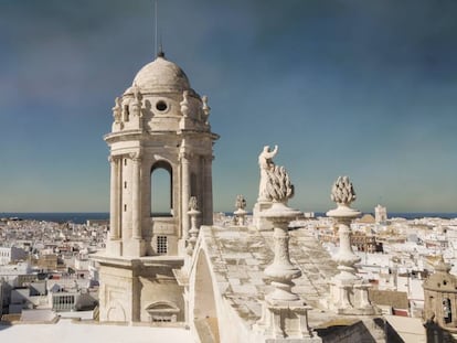 Vista desde una de las torres de la Catedral de Cádiz / Vídeo: