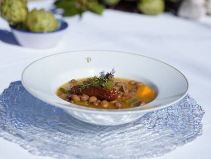 Receta del potaje de morilas en el parador de la Alhambra de Granada.