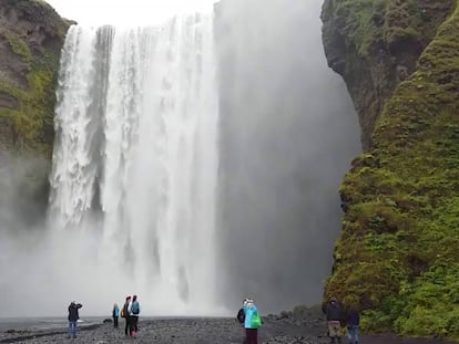 Cascada de Skógafoss, al sur de Islandia.