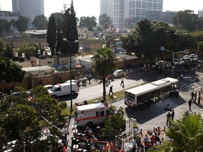 Una explosión en un autobús en Tel Aviv causa al menos 10 heridos, tres graves