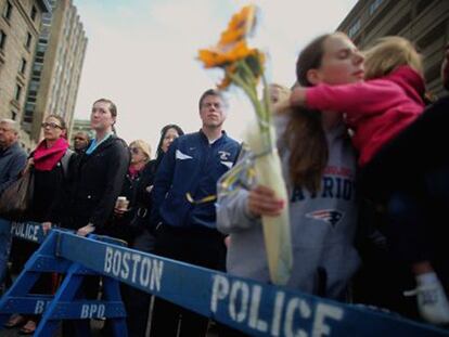 Boston guarda silencio por las víctimas