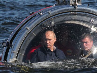 El presidente ruso aprovechó un viaje, ayer, al golfo de Finlandia para sorprender a las cámaras.