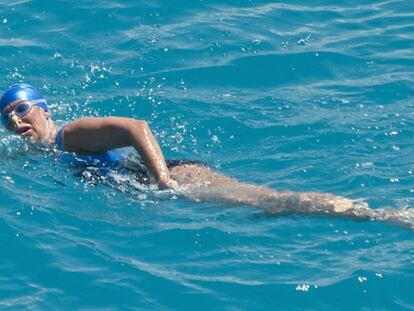 Diana Nyad durante su travesía a nado entre Cuba y Forida.