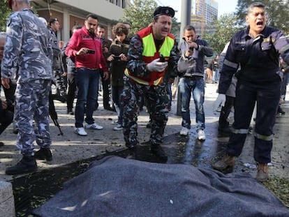 Un exministro libanés opuesto a El Asad muere en un atentado con coche bomba