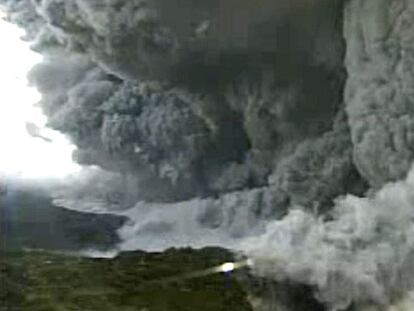 Erupção do monte Shindake hoje.