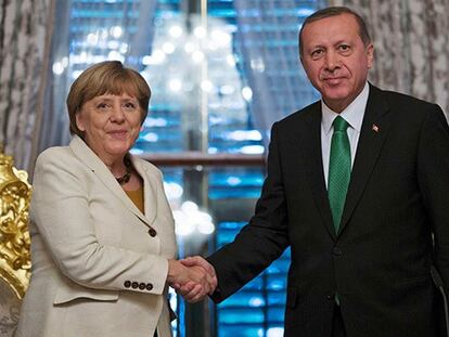 Merkel ofrece a Turquía avances
en su adhesión a la Unión Europea