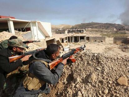 Grupos de peshmergas toman posiciones en la ciudad de Sinjar