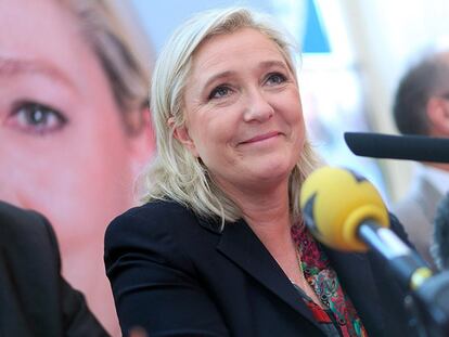 Marien Le Pen, este lunes en una rueda de prensa.