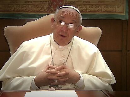 Papa falará aos católicos uma vez por mês por meio de mensagens de vídeo