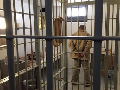El Chapo Guzmán, en su celda.