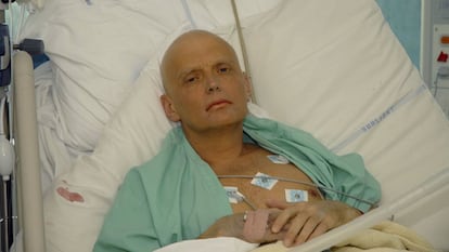 Alexander Litvinenko no hospital em Londres em 2006.