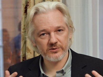 Assange, na embaixada equatoriana em Londres em 2014.