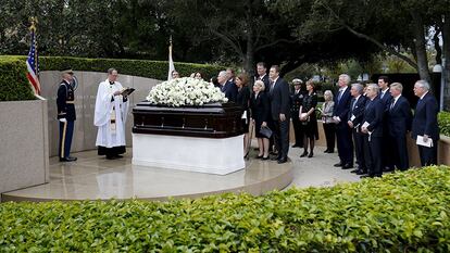Funeral por Nancy Reagan en Simi Valley, California.