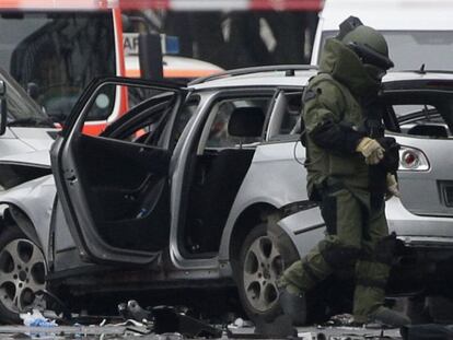 Un muerto en el centro de Berlín al estallar una bomba en un coche