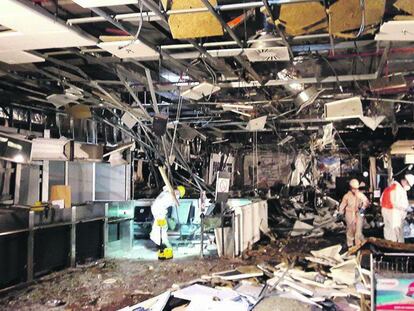El hall de facturación del aeropuerto de Zaventem, un día después de los ataques.